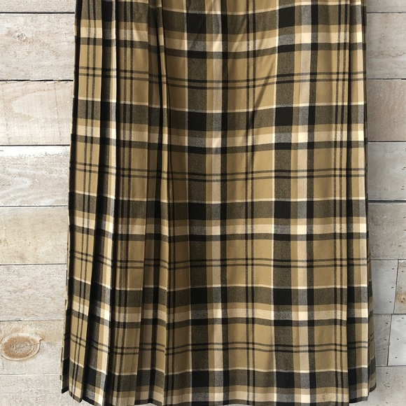 Highland Queen Pure Virgin Wool Union Made Accordion Pleated Maxi Wrap Skirt - Picture 6 of 15